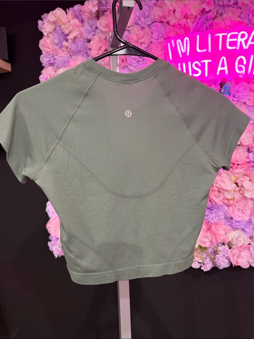 lululemon athletica Sage Green Short Sleeve Active Tee